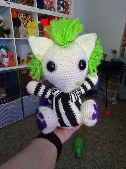 🖤🧶 Crochet Beetlejuice Kitty – Handmade Plushie