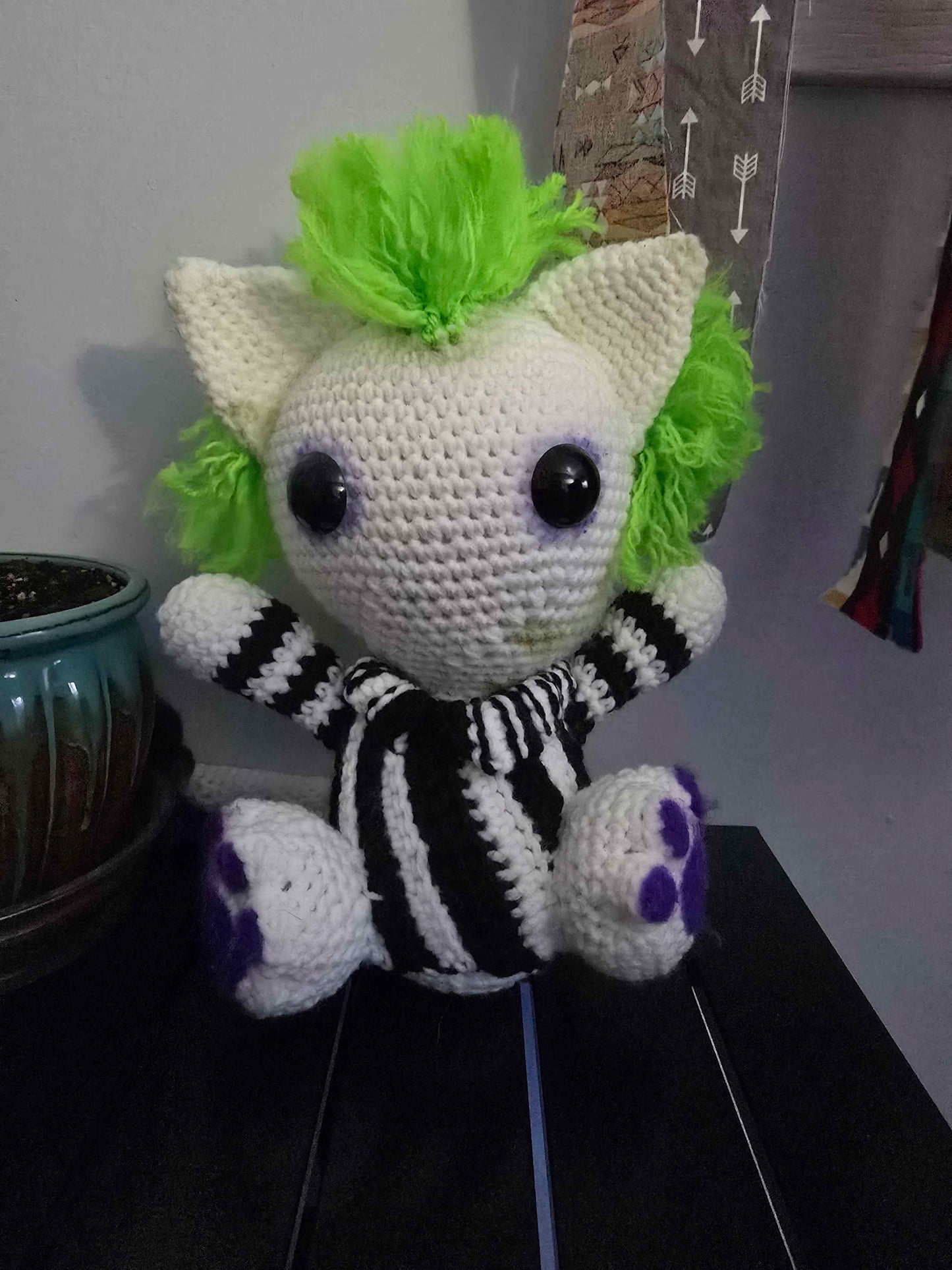 🖤🧶 Crochet Beetlejuice Kitty – Handmade Plushie